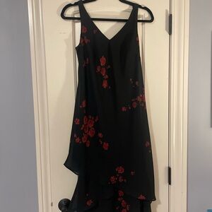 Vintage ‘Jessica Howard’ Black Maxi Dress W/ Roses  
Size:  ~ 10 Petite